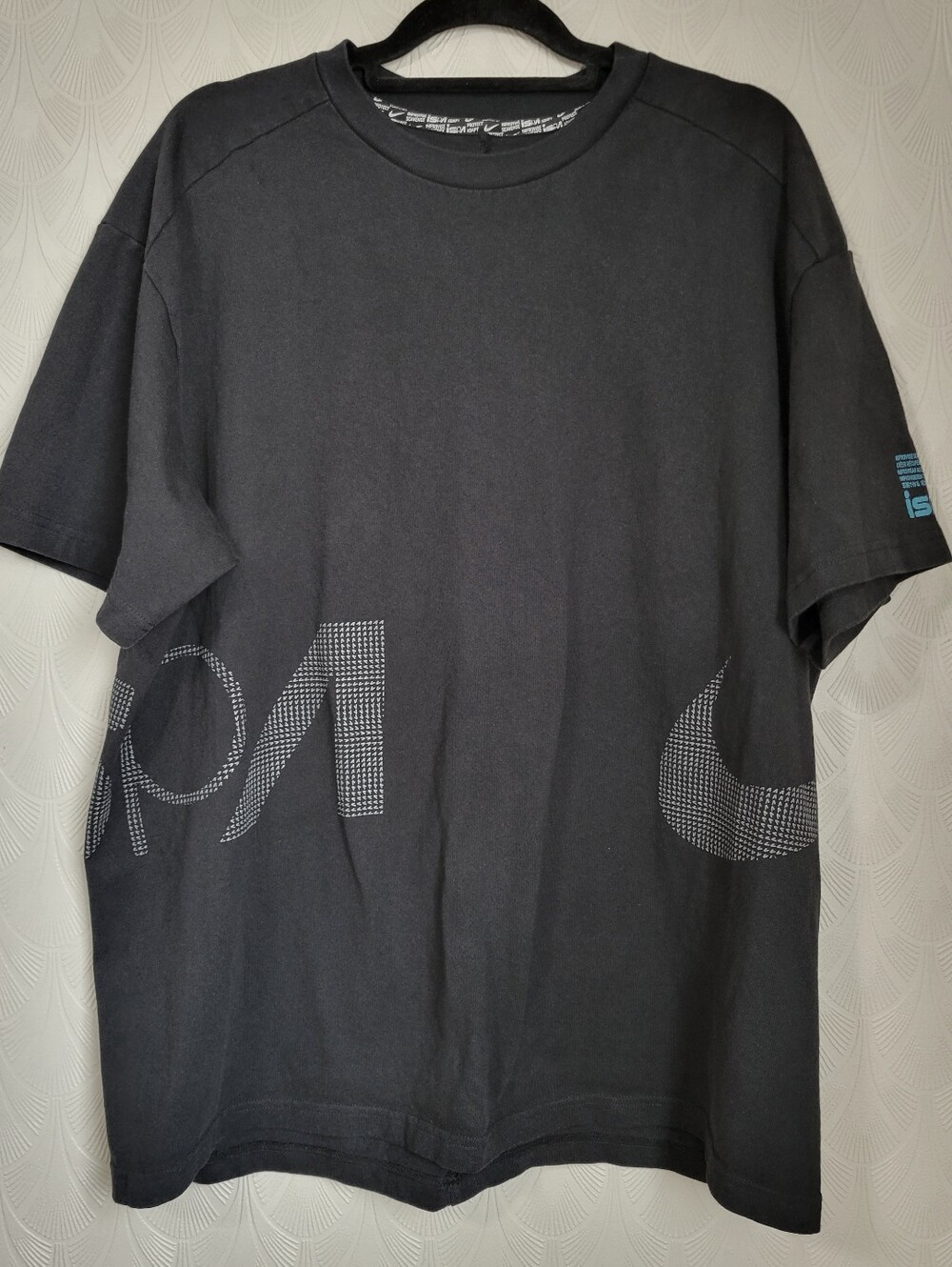 Nike ISPA Shirt Mens XL Black Graphic Logo Swoosh Short Sleeve Streetwear FD7856